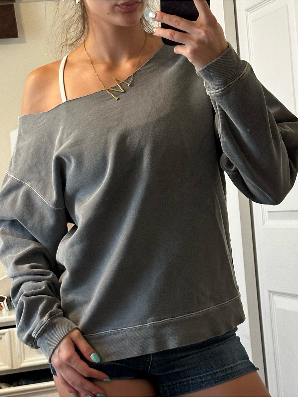 Gap Women's Off-Shoulder Gray Pullover Sweater